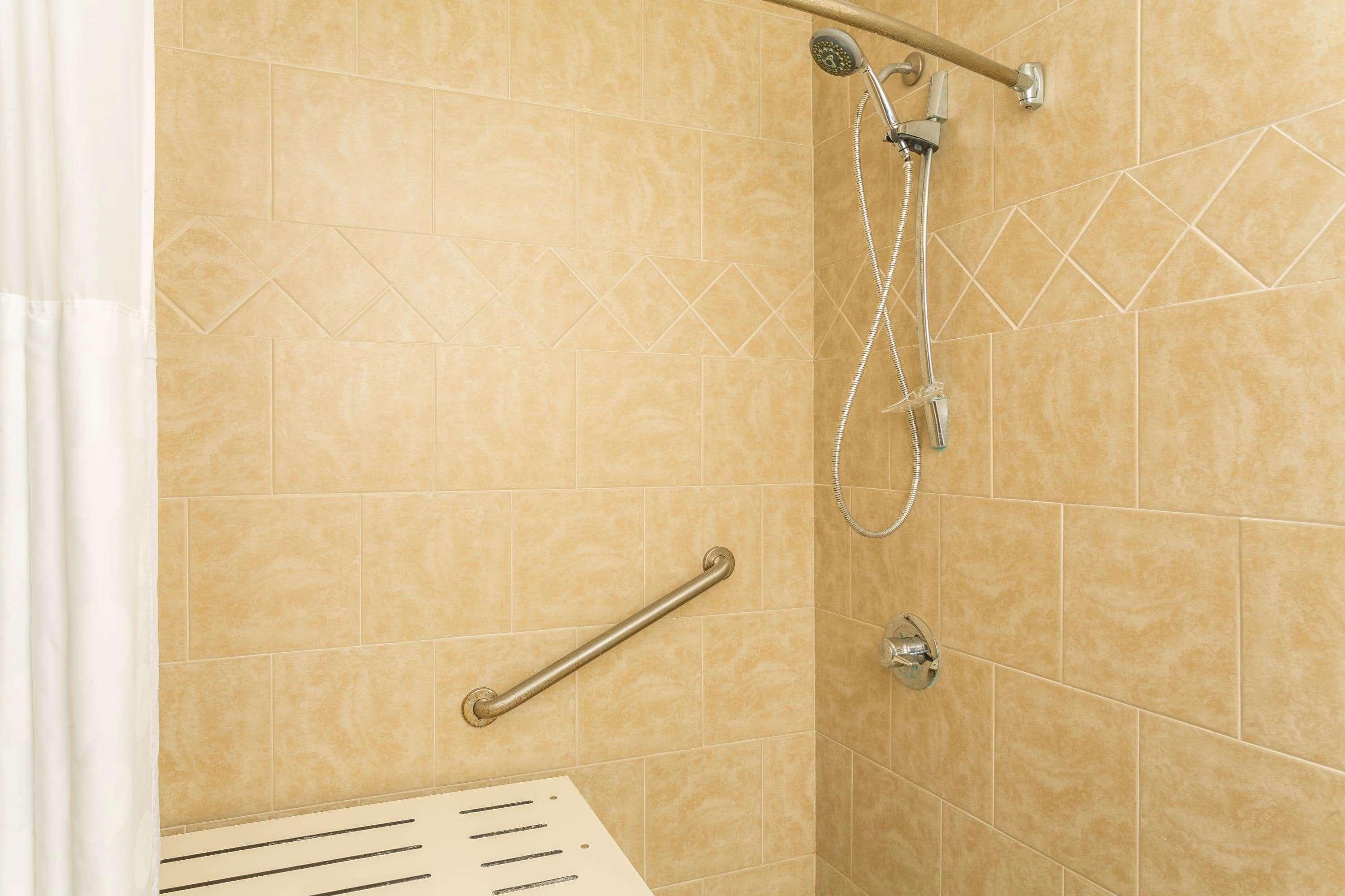 Ramada By Wyndham Houma Hotel Bagian luar foto